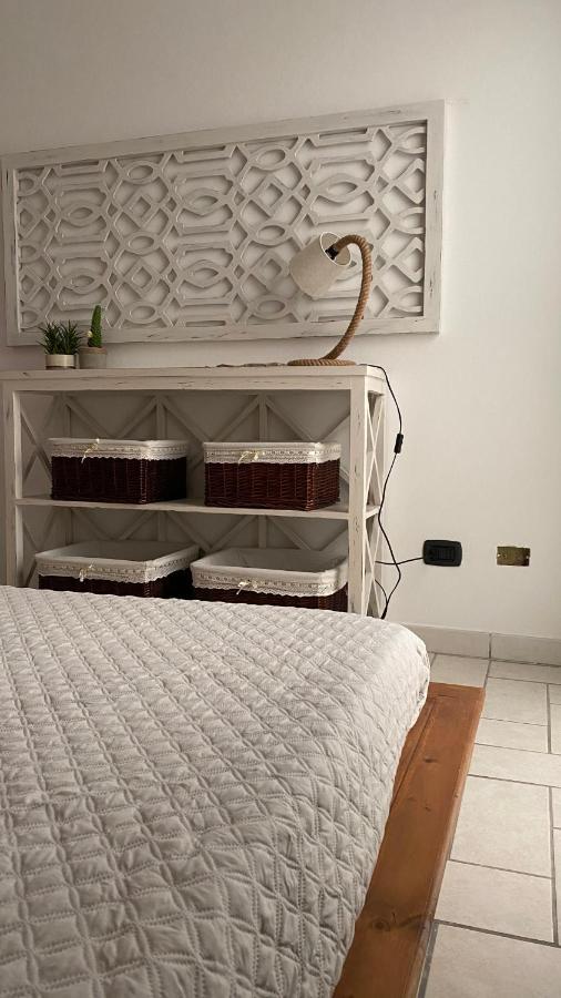 La Casa Di Stefania Apartment Porto Pino Bagian luar foto