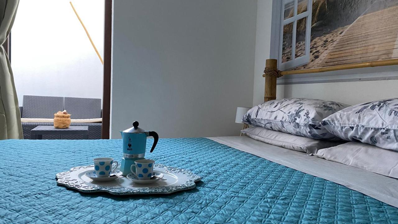 La Casa Di Stefania Apartment Porto Pino Bagian luar foto