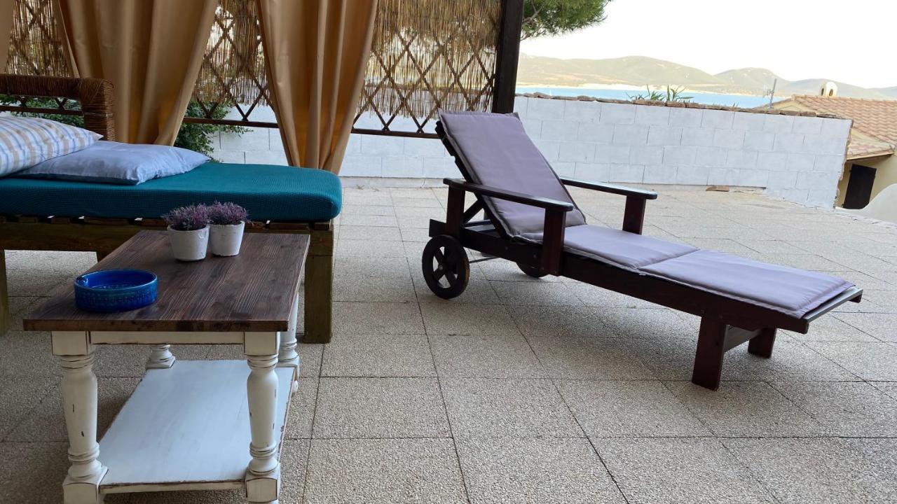 La Casa Di Stefania Apartment Porto Pino Bagian luar foto