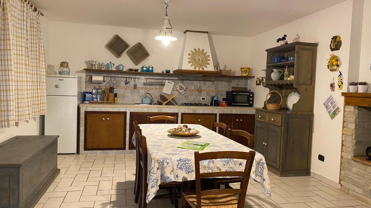 La Casa Di Stefania Apartment Porto Pino Bagian luar foto